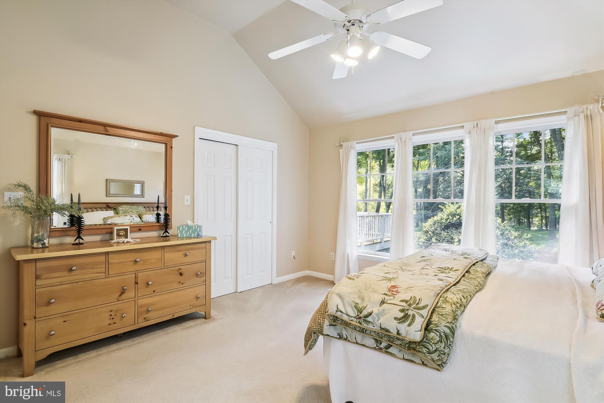 325 Walkabout Rd
