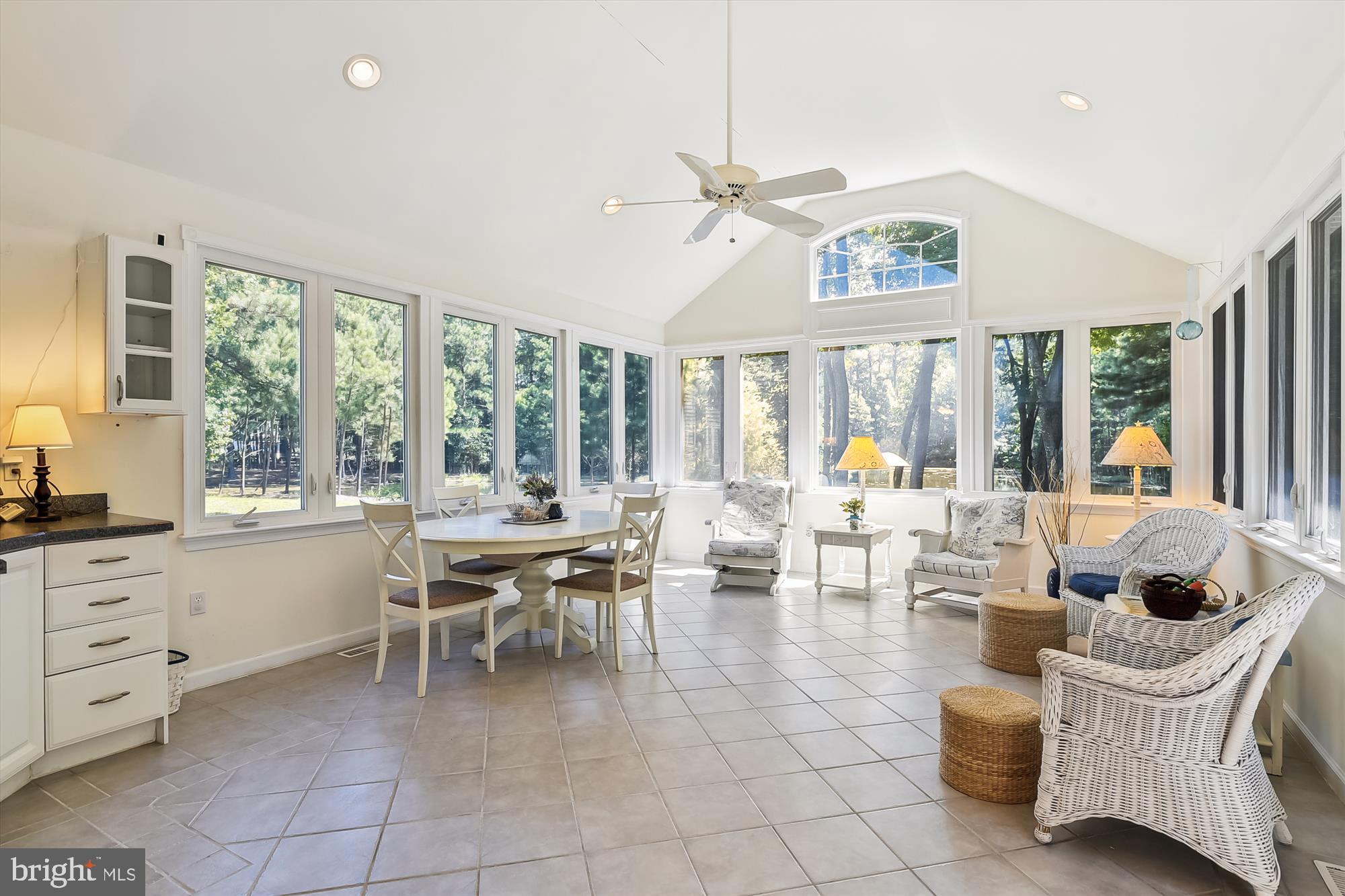 325 Walkabout Rd