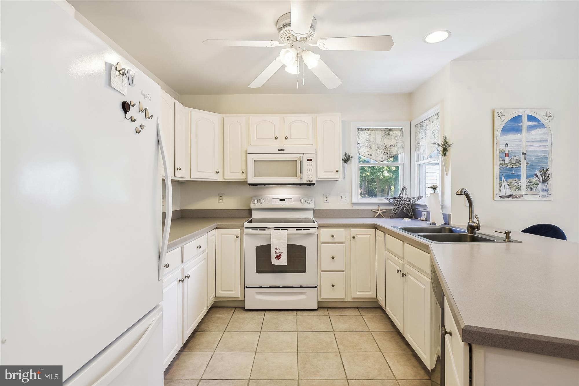 325 Walkabout Rd