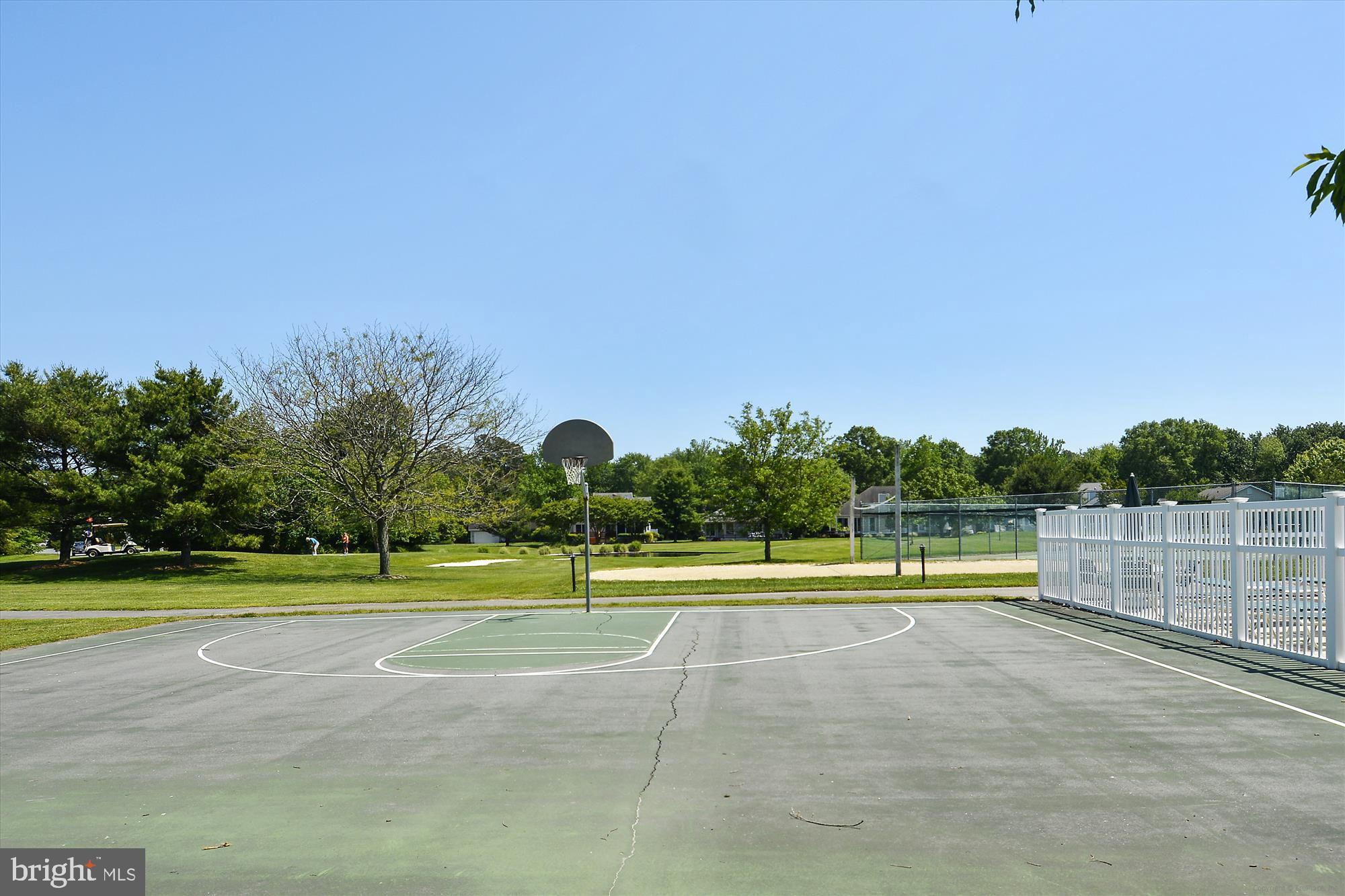 325 Walkabout Rd