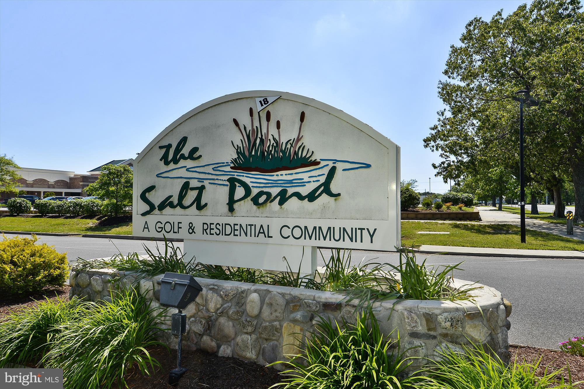 325 Walkabout Rd