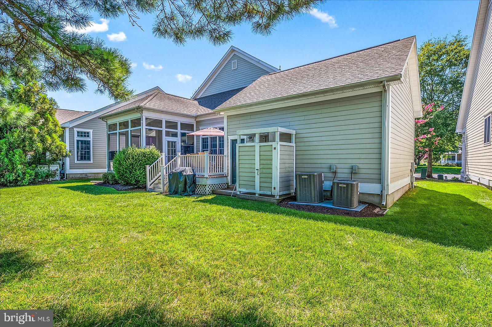 67 Willow Oak Ave