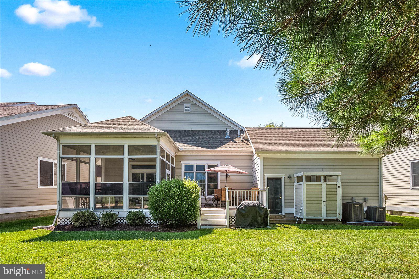67 Willow Oak Ave