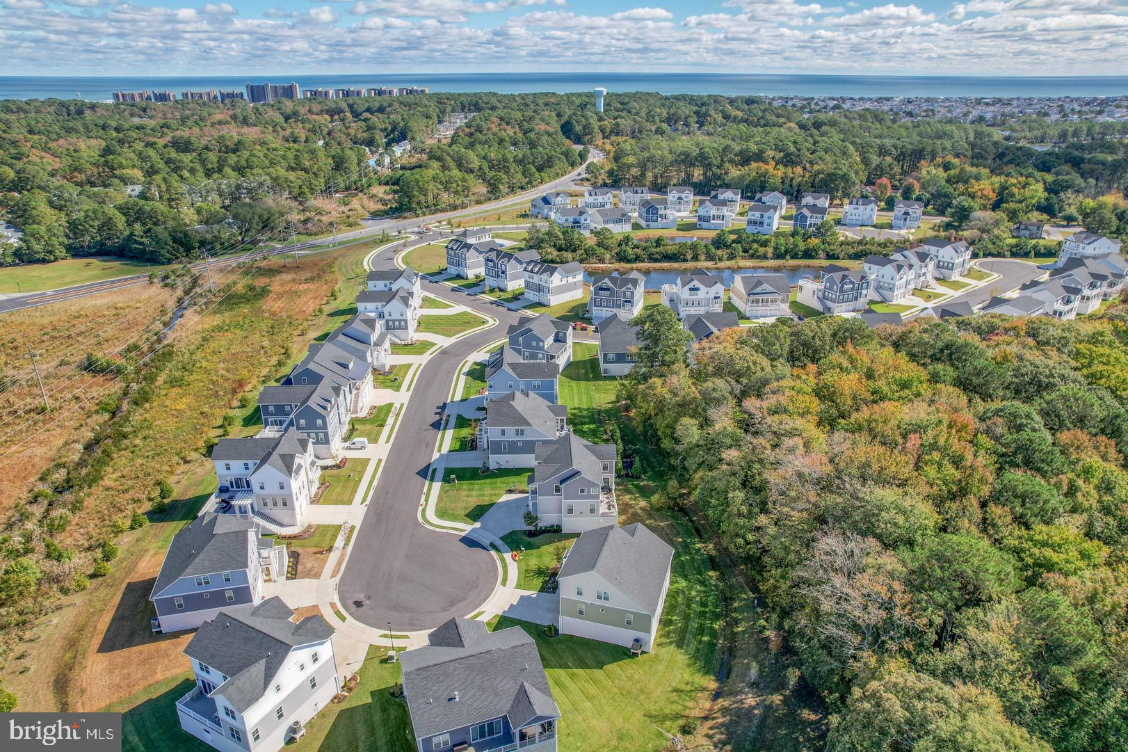 8 Larchmont Ct