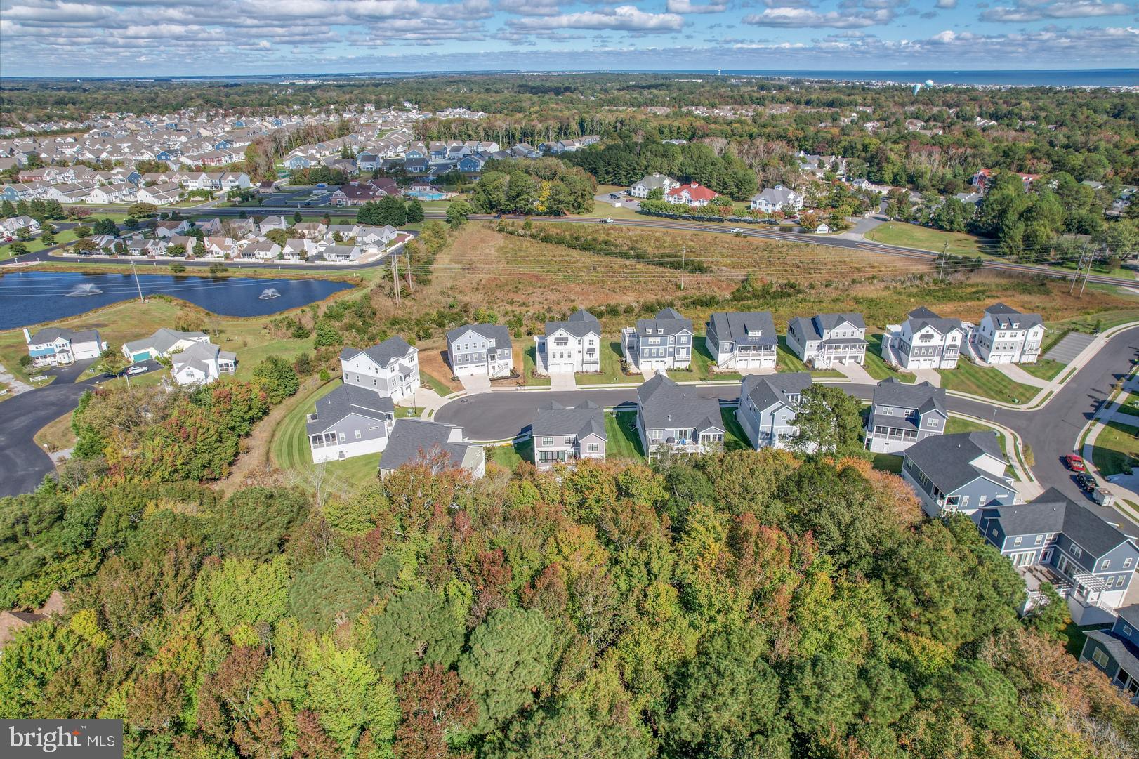 8 Larchmont Ct