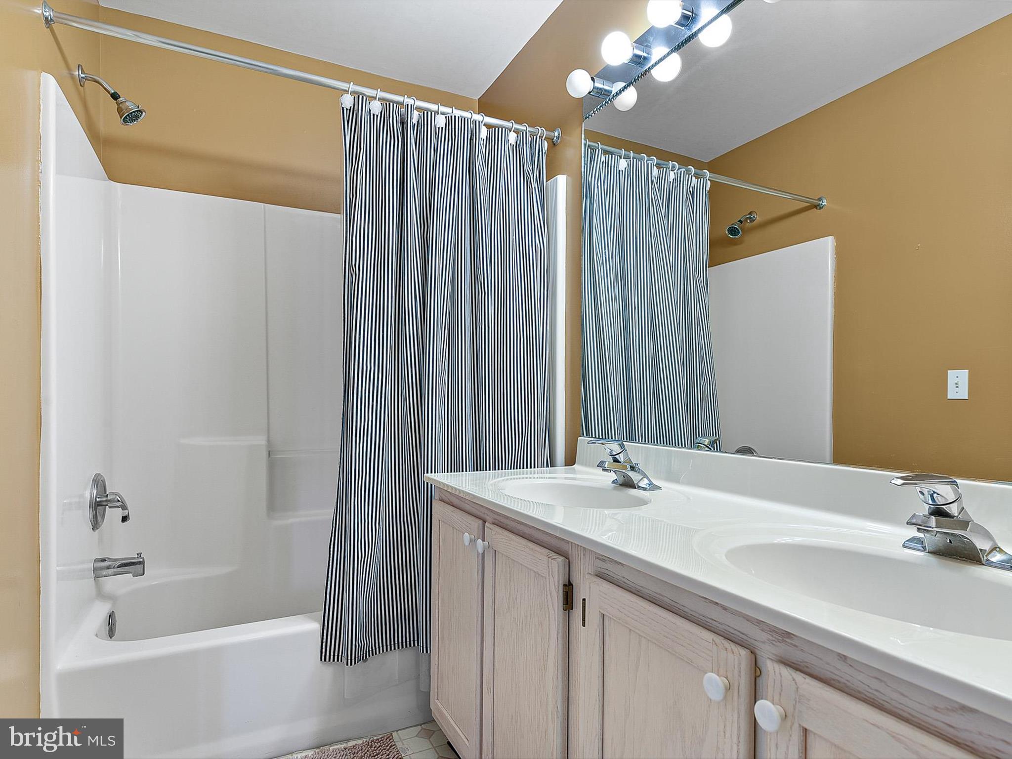 38947 Spinnaker Village Ln ##9