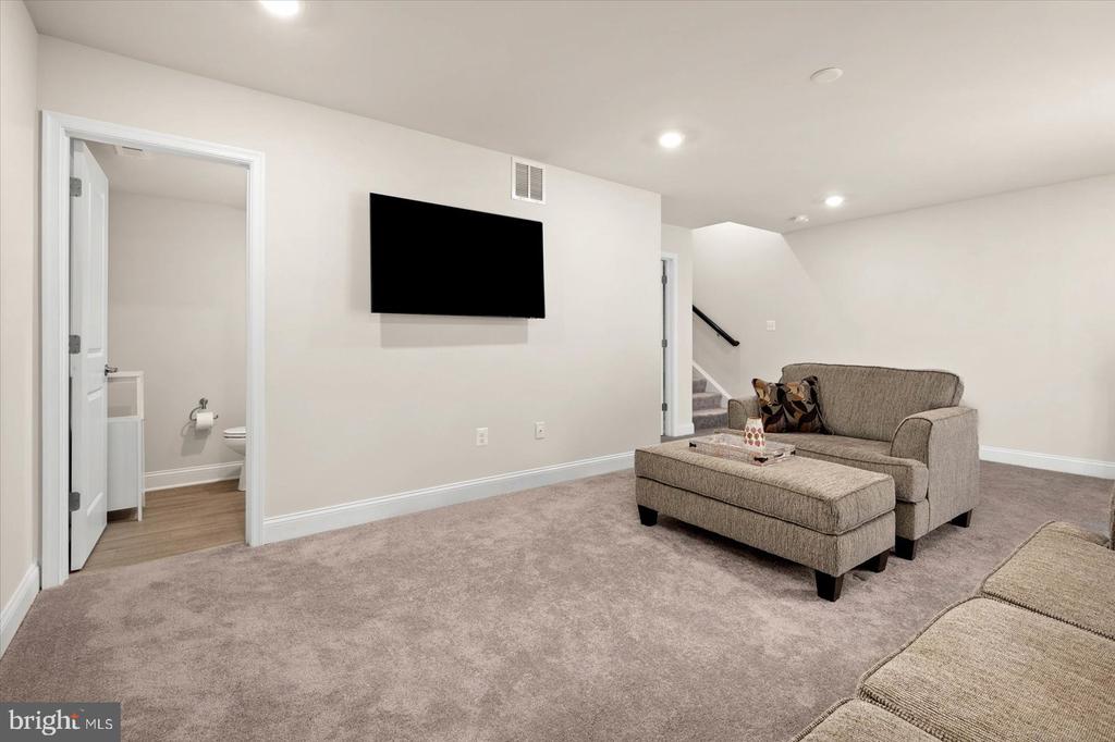 35101 Wright Way