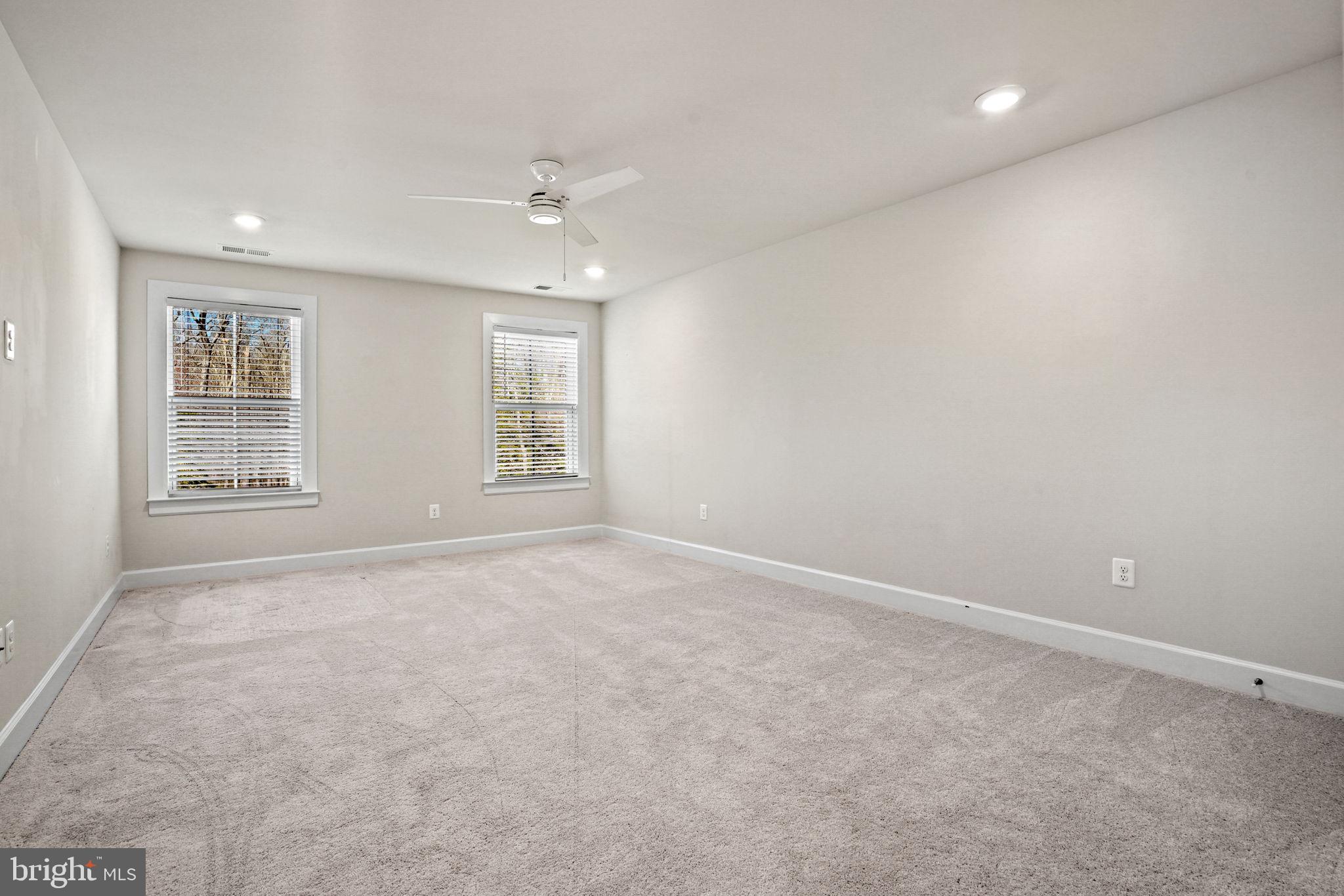 37421 Underwood Way