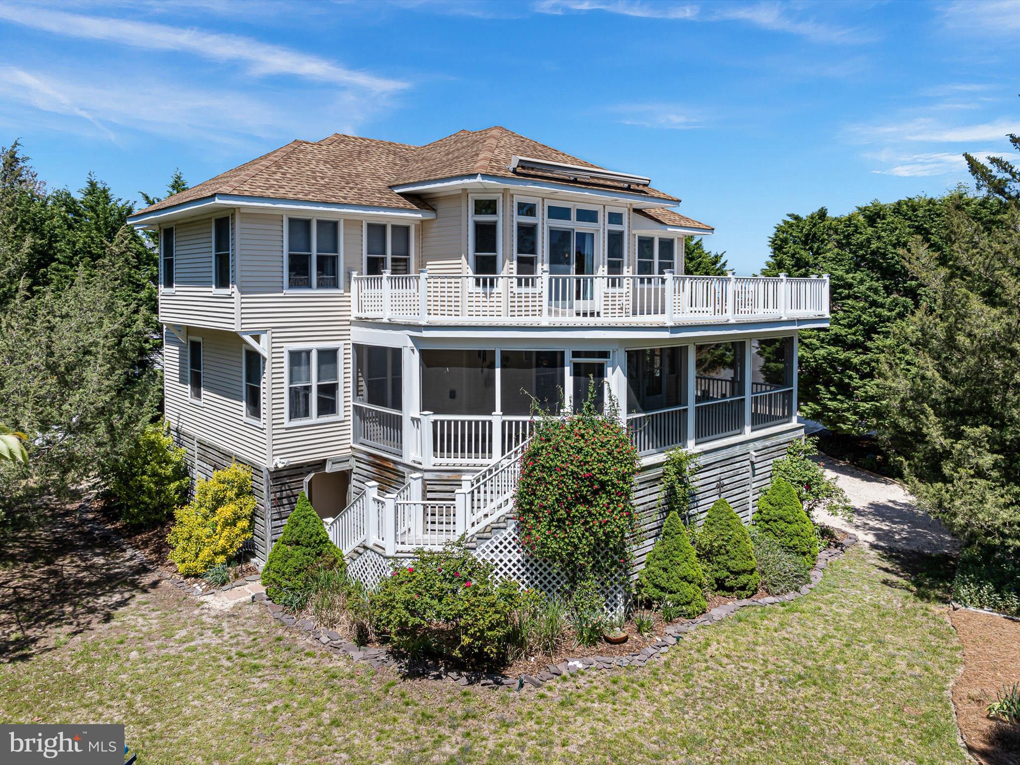 39078 Bayfront Dr