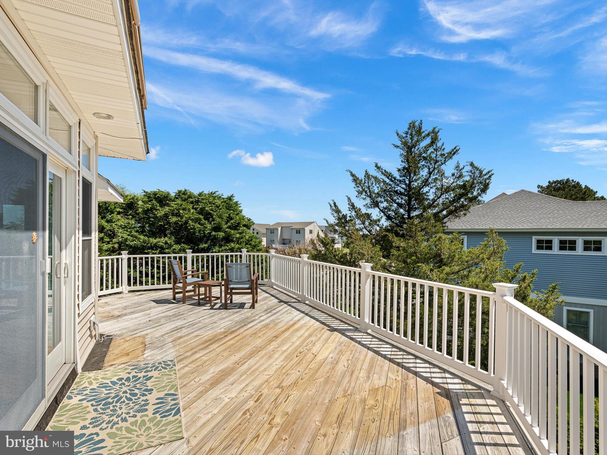 39078 Bayfront Dr
