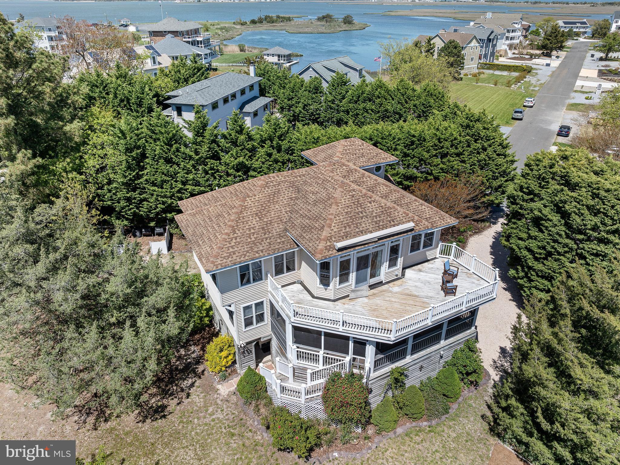 39078 Bayfront Dr