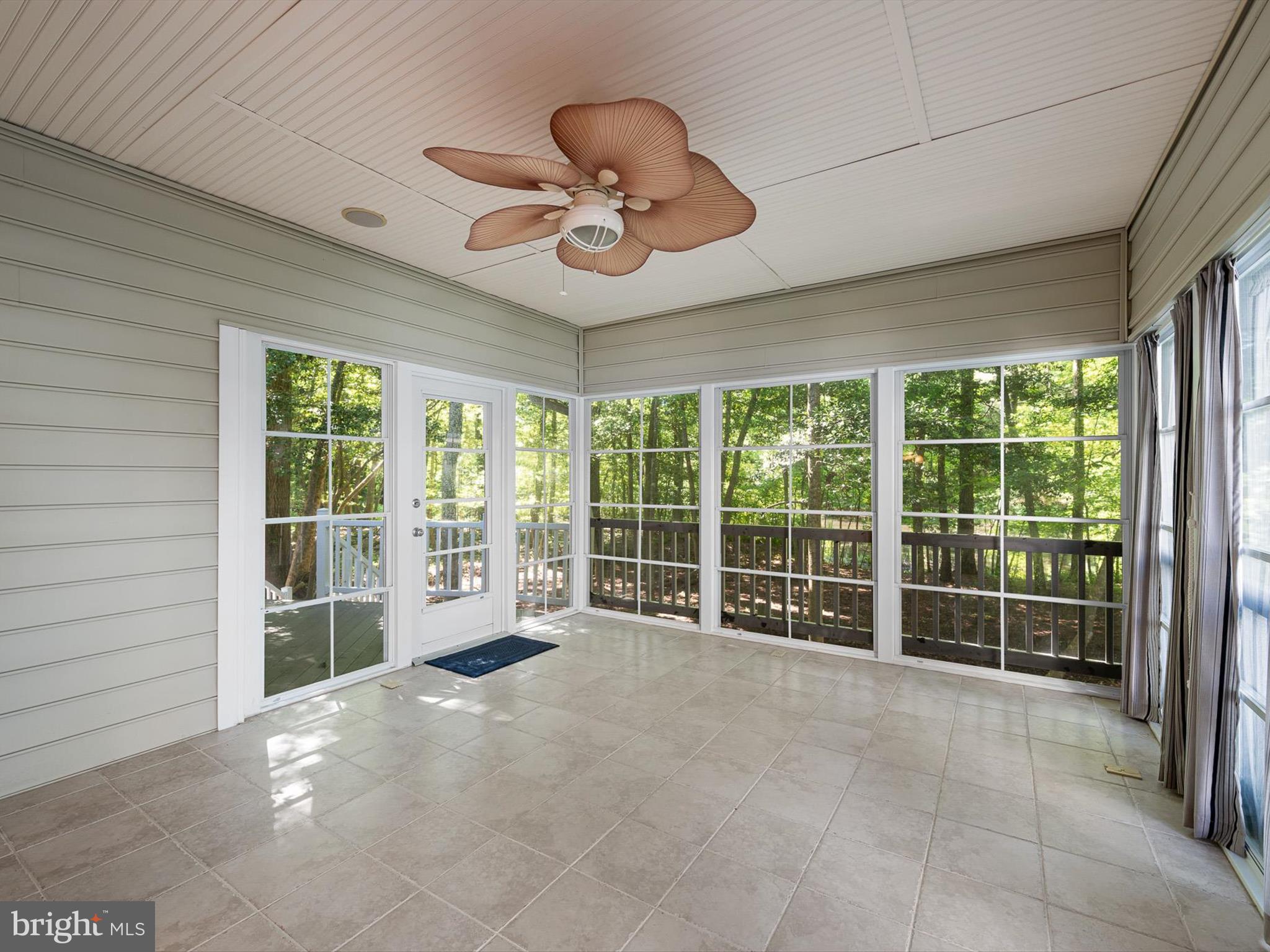715 Fox Tail Dr
