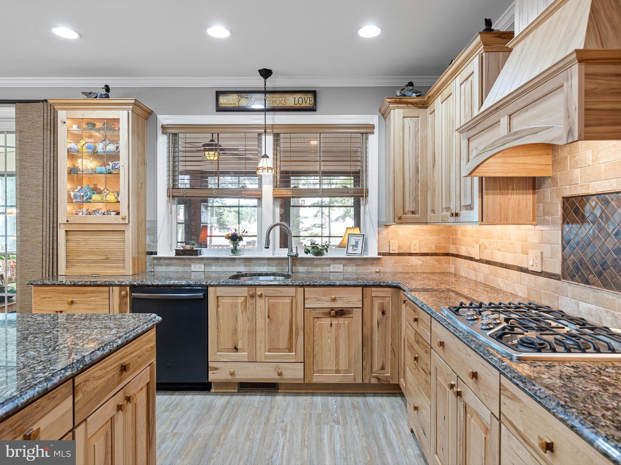722 Fox Tail Dr