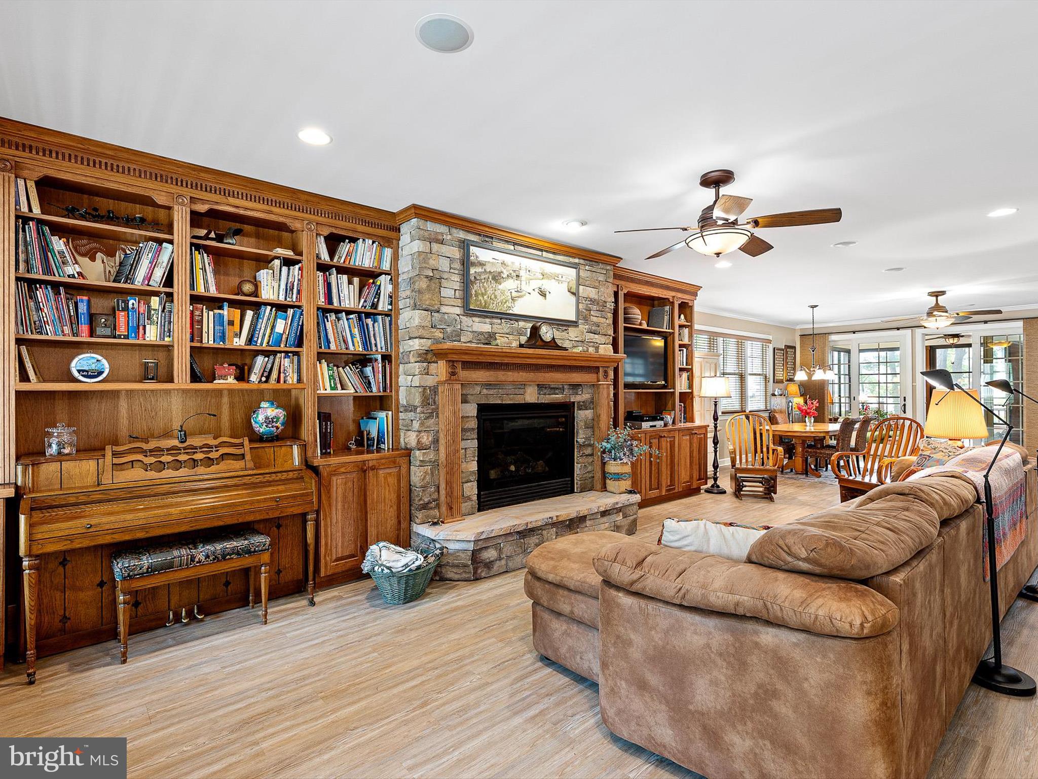 722 Fox Tail Dr