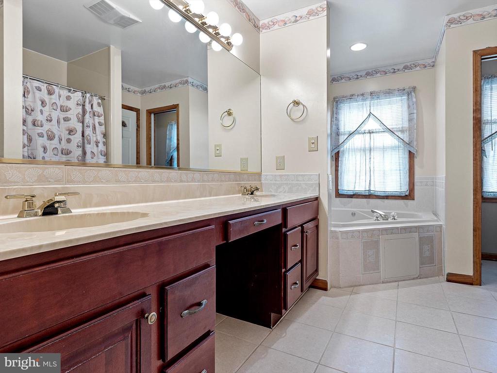 616 Bethany Loop