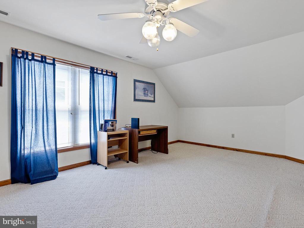 616 Bethany Loop
