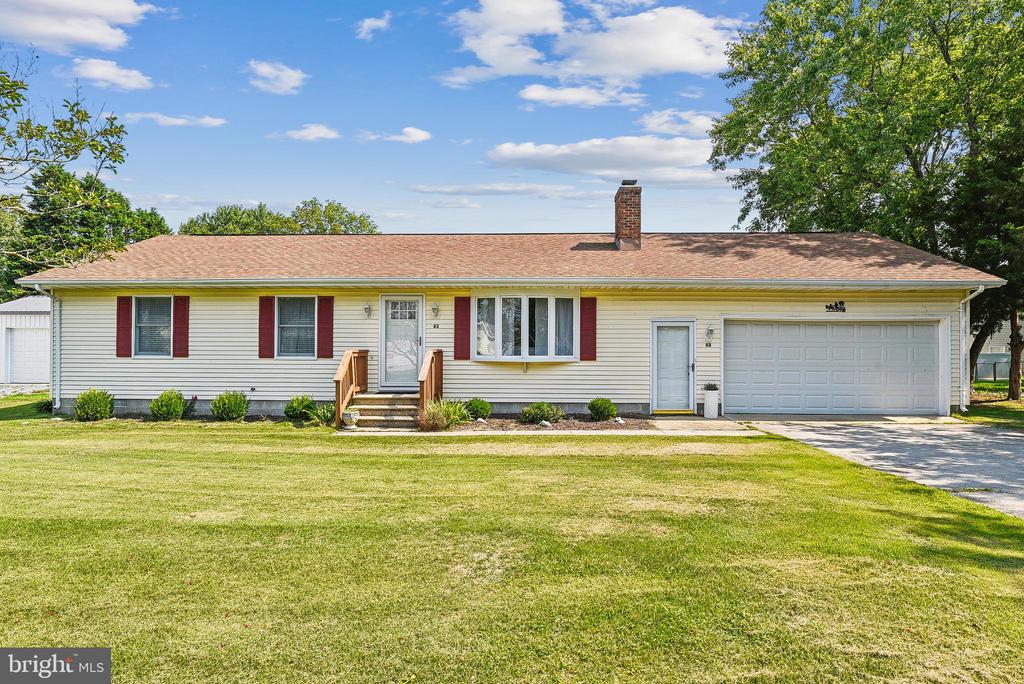 63 Dorothy Cir