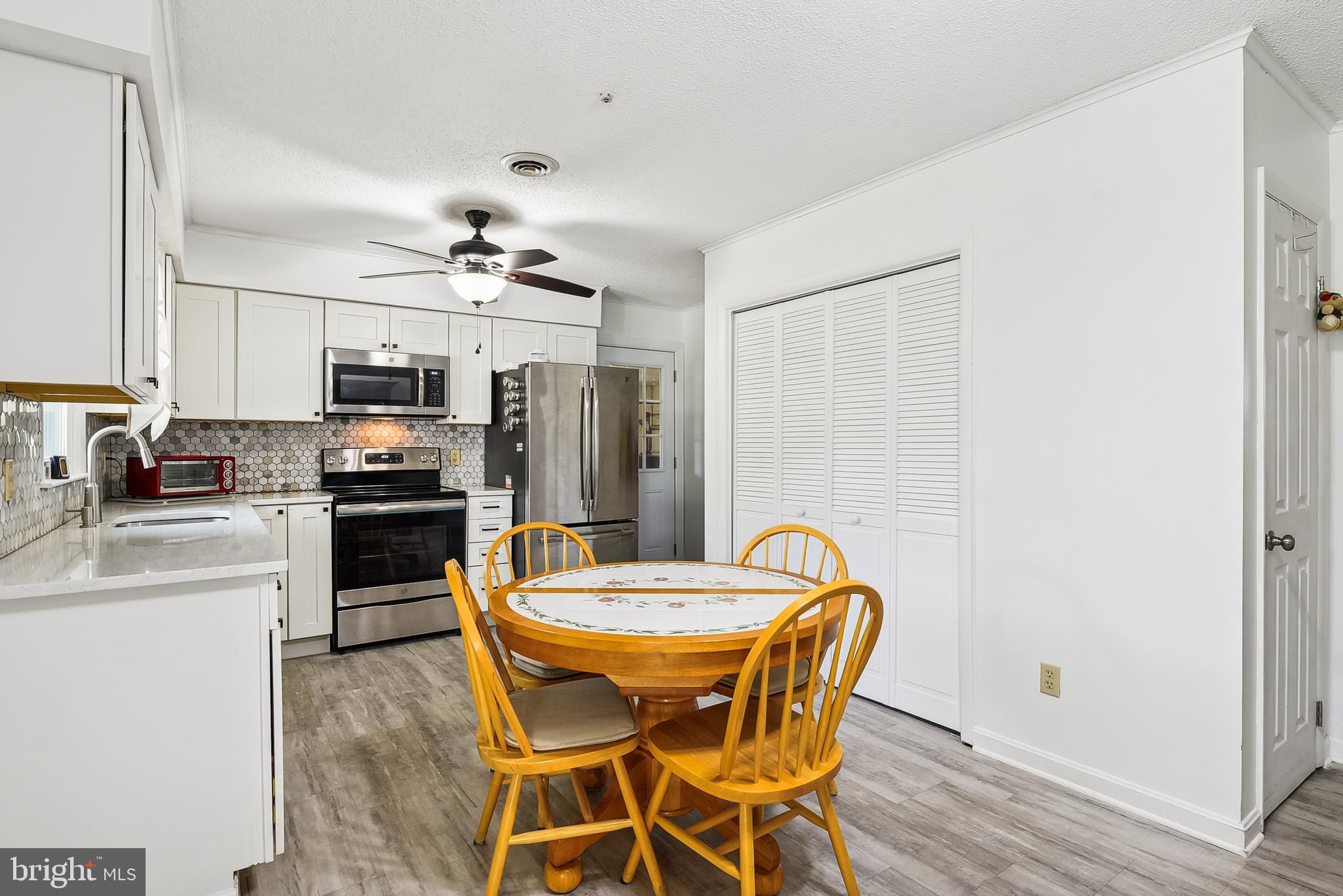 63 Dorothy Cir