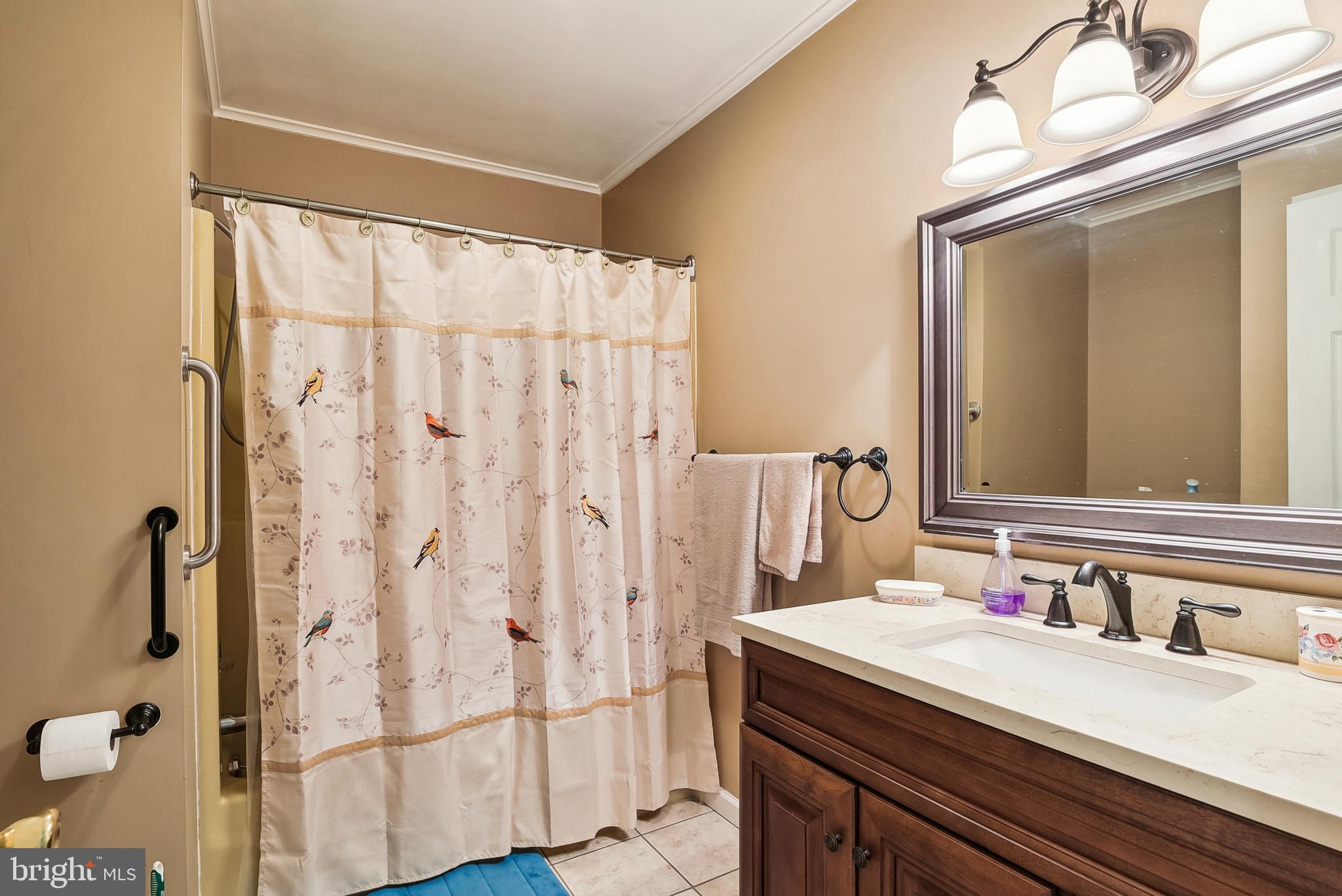 63 Dorothy Cir
