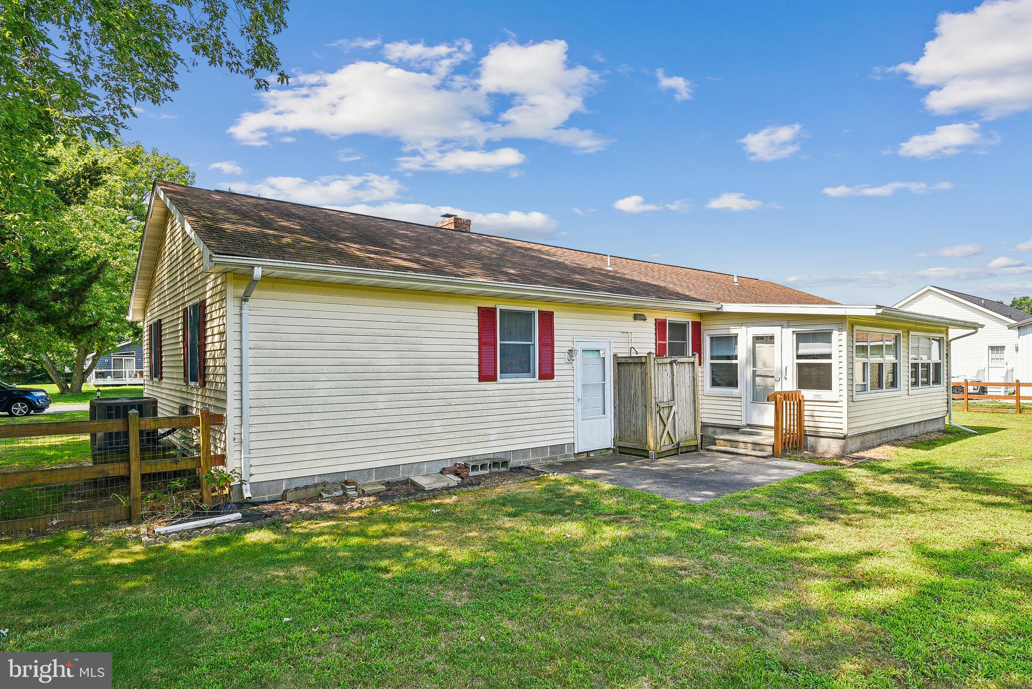 63 Dorothy Cir