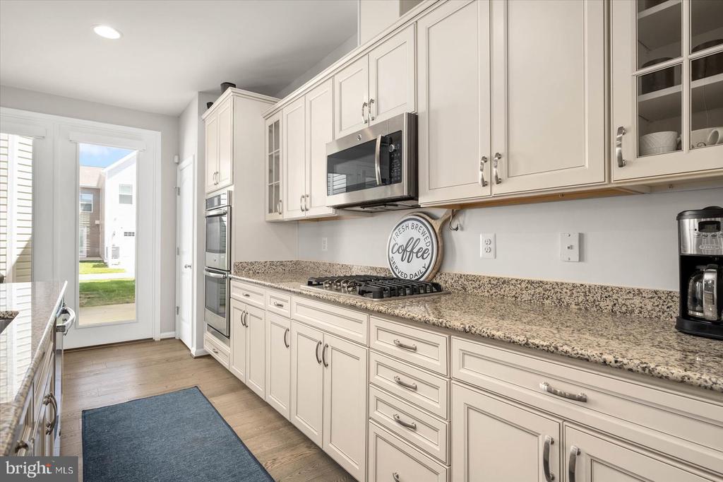 23 Bennett Point Ln #T196h