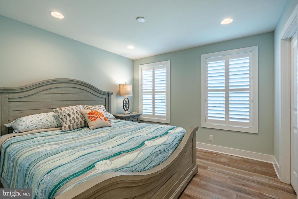26924 Sunburst Path