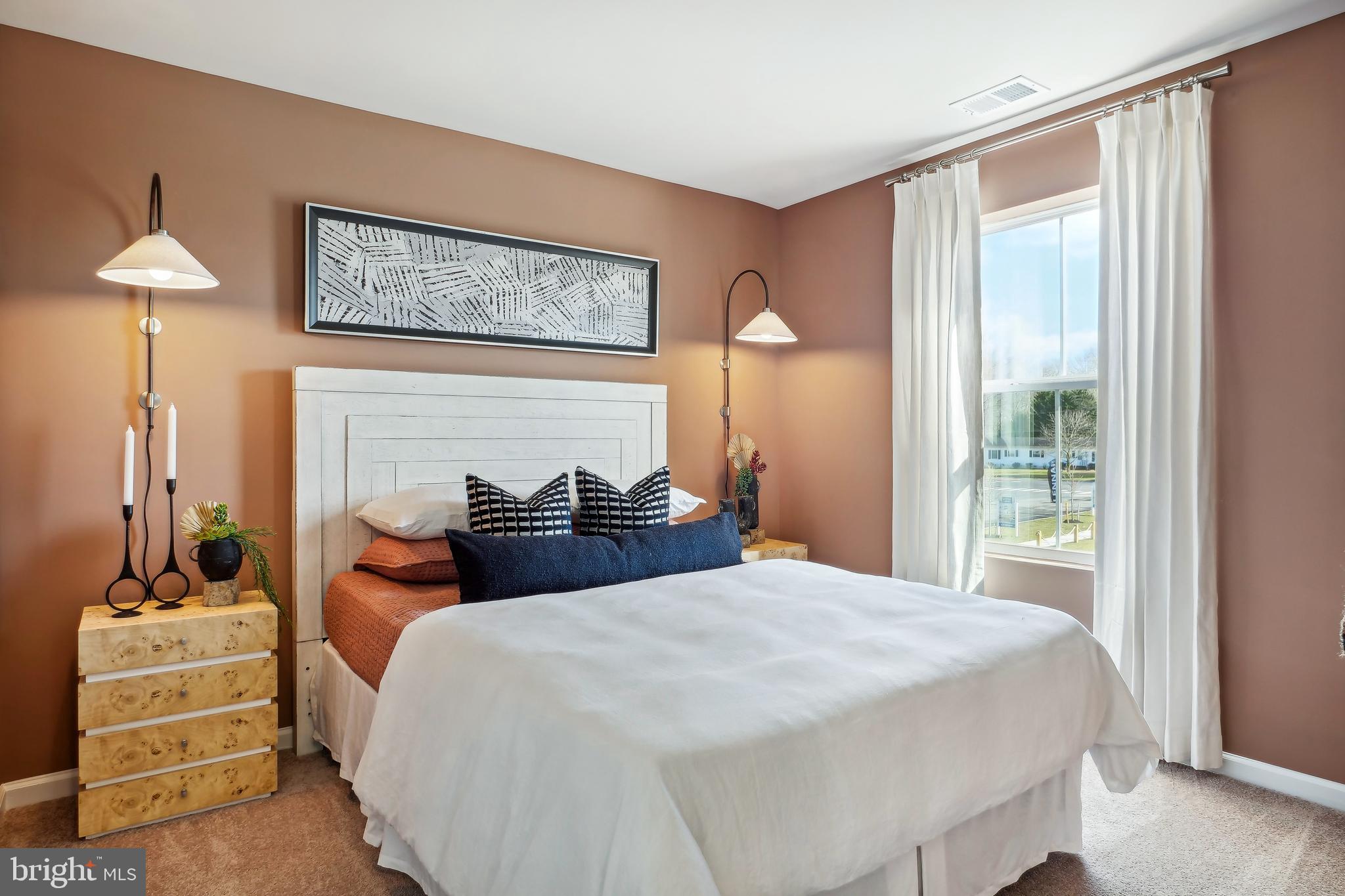 32202 Companion Way