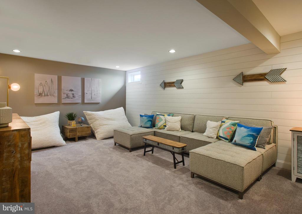 34263 Graham Cir