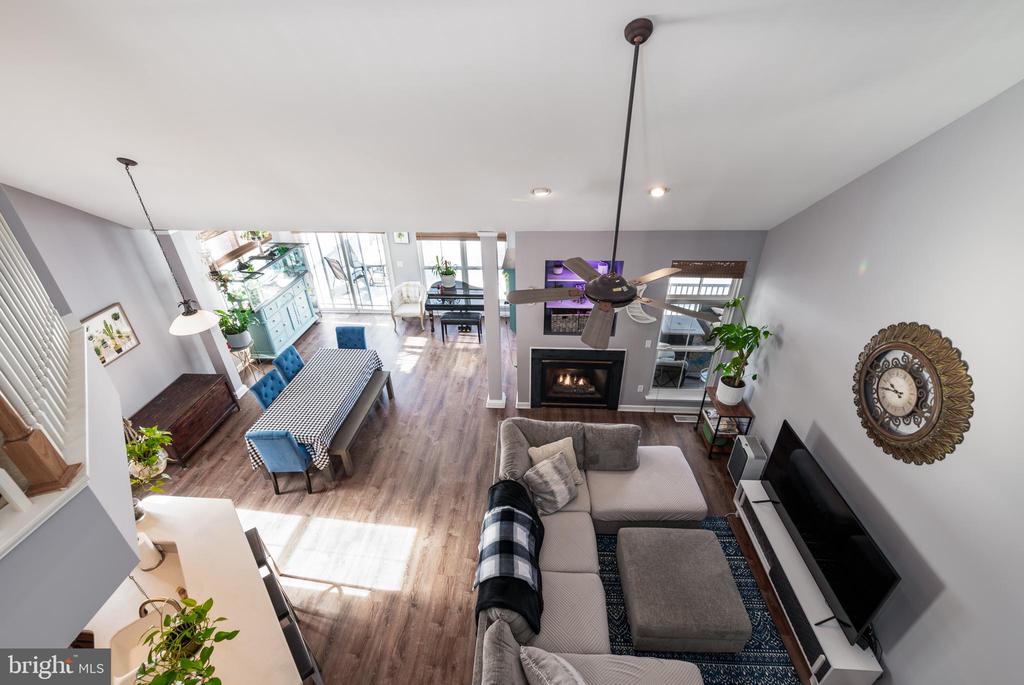 37043 Teal Ct