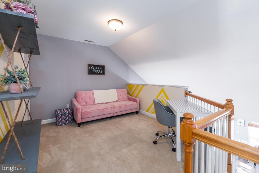 37043 Teal Ct