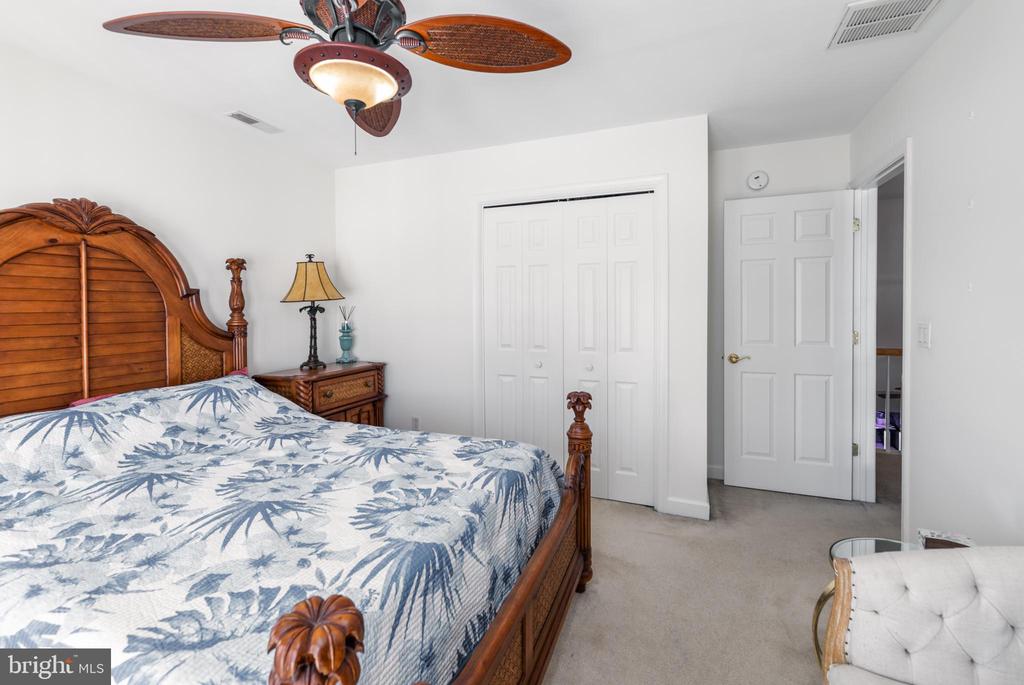 37043 Teal Ct