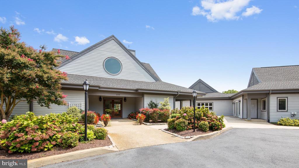 304 Walkabout Rd