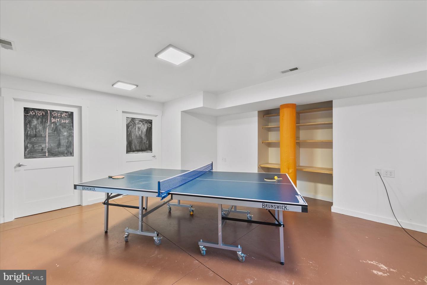 658 Tingle Ave
