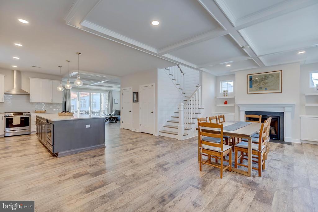 653 Tingle Ave