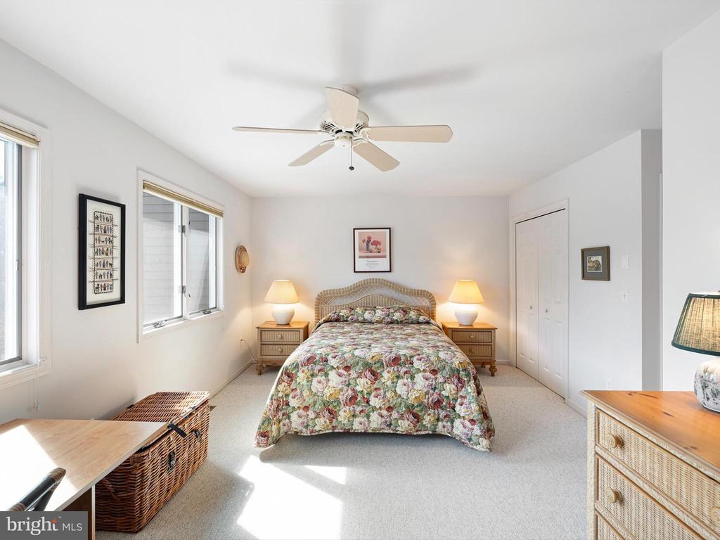 38440 Mainsail Dr #32
