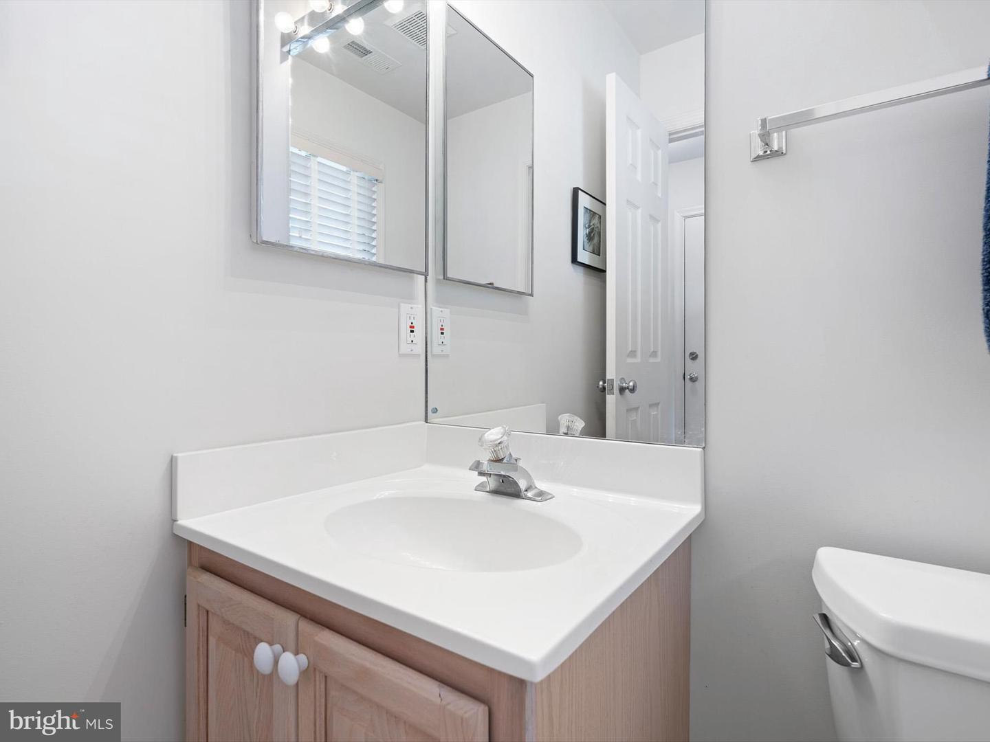 38440 Mainsail Dr #32