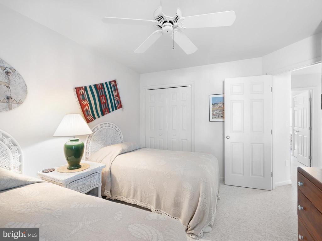 38440 Mainsail Dr #32