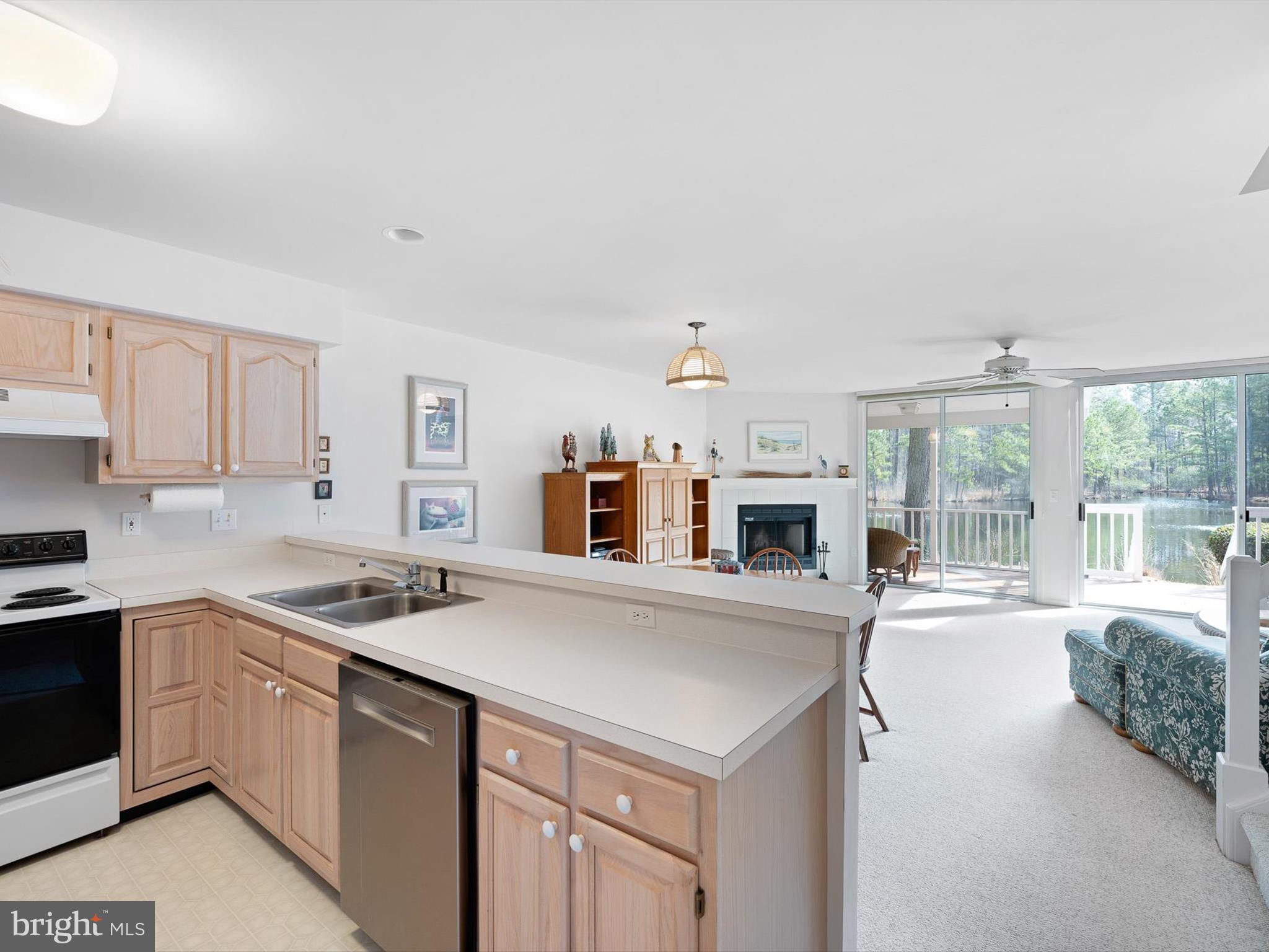 38440 Mainsail Dr #32
