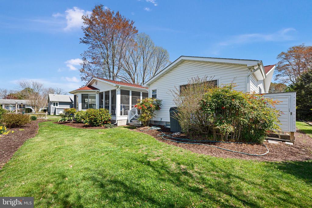 602 Paget Ct