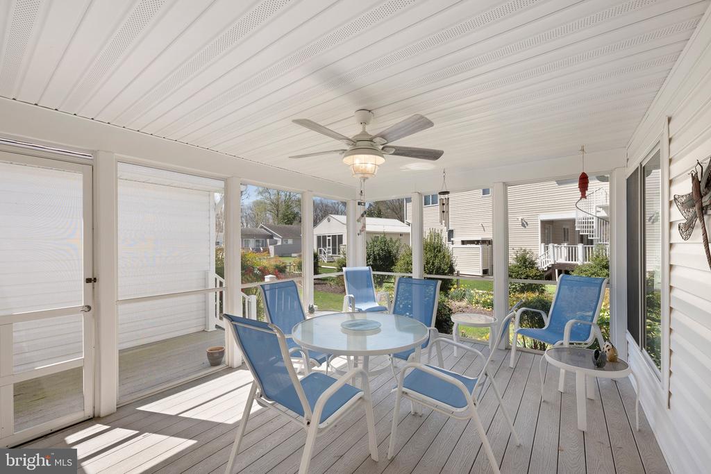 602 Paget Ct