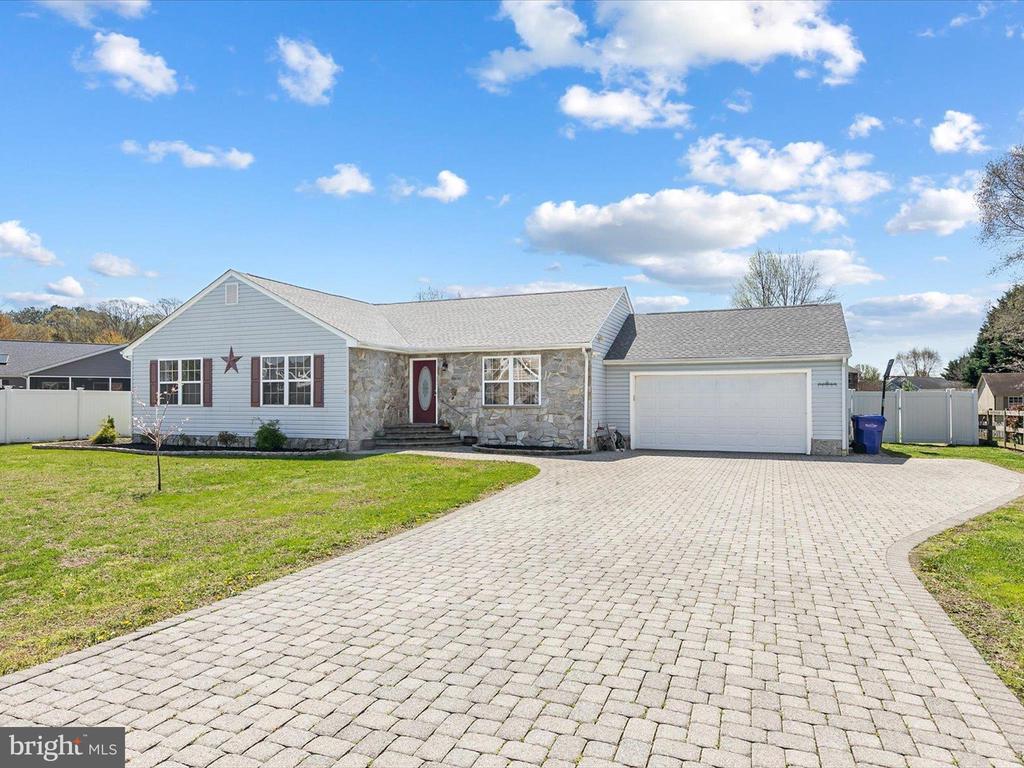 31076 Buttonwood Dr