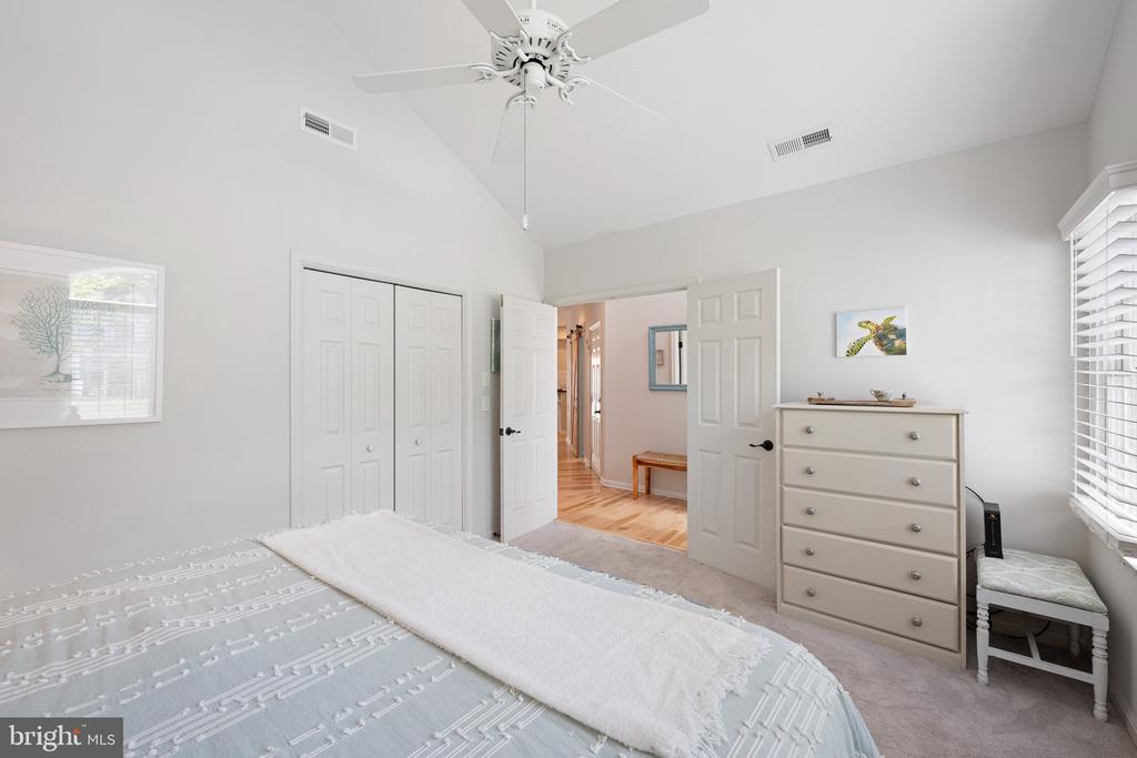 718 Fox Tail Dr