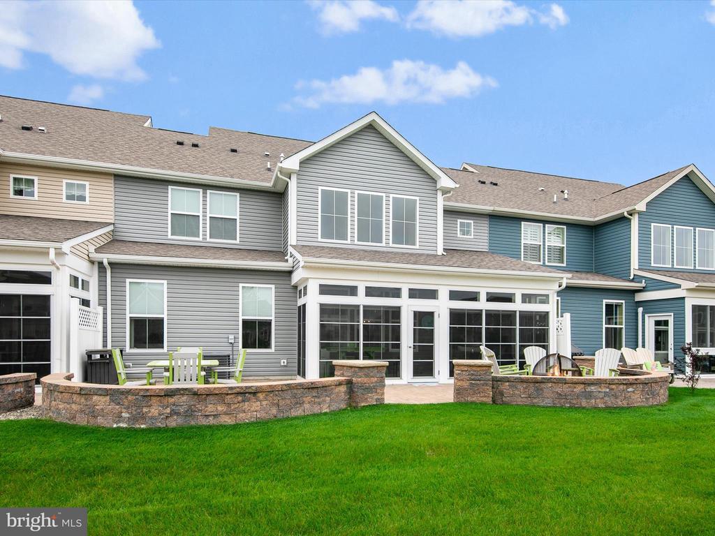 32170 Fort Dupont Dr