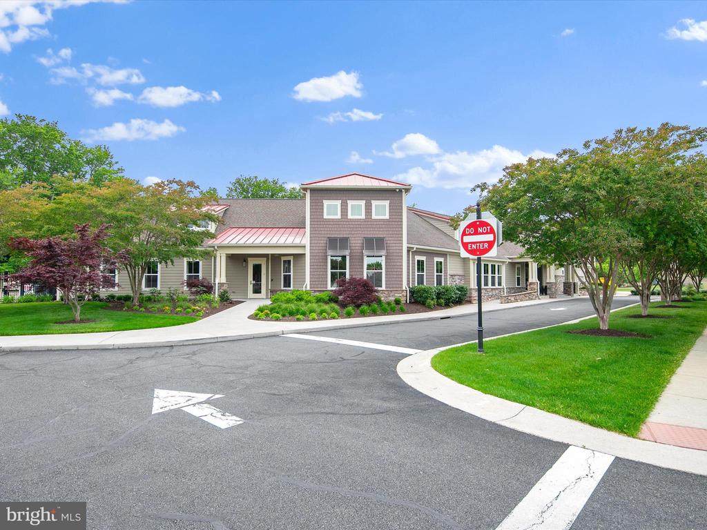 32170 Fort Dupont Dr