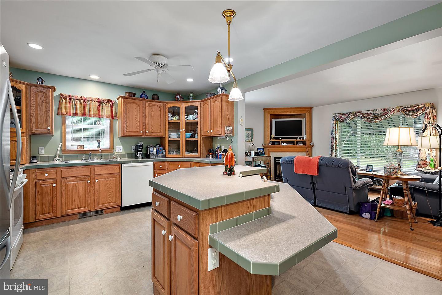 34521 Tennessee Drive