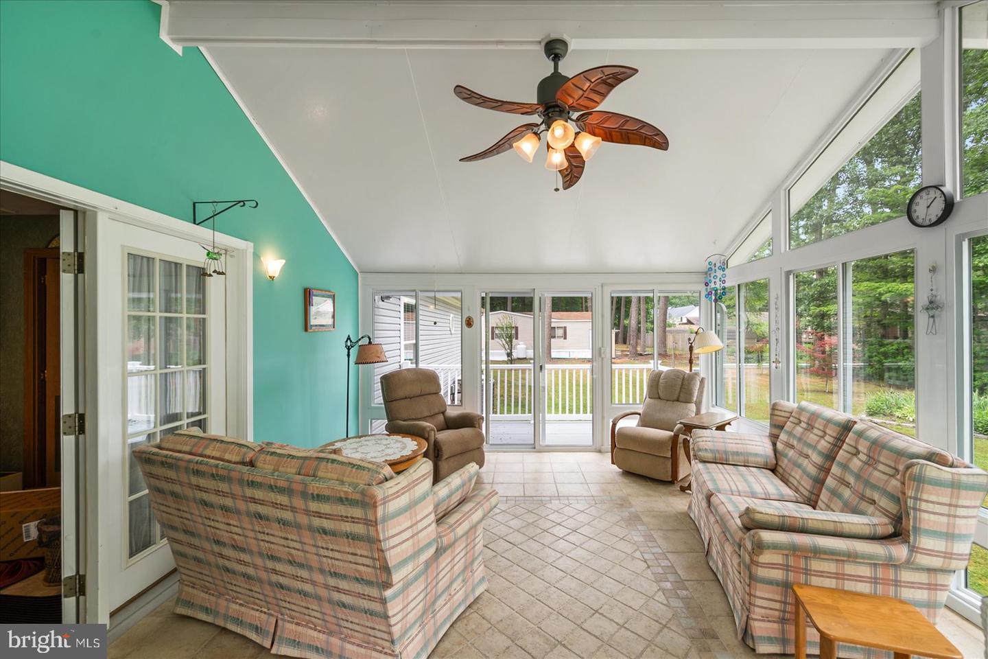 34521 Tennessee Drive