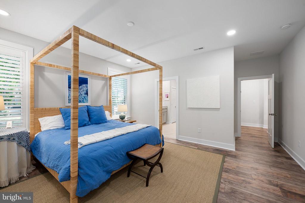40 BAY REACH