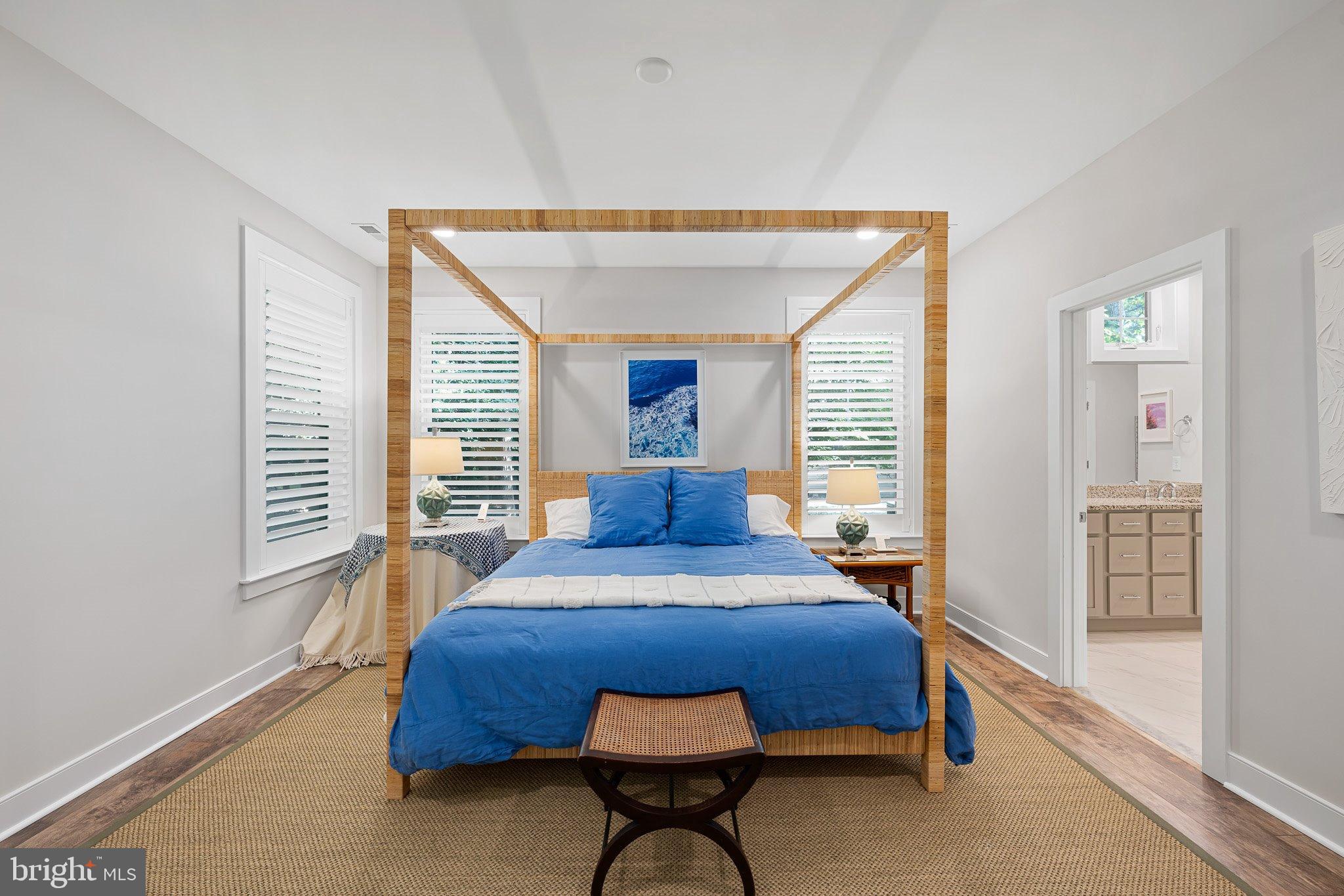 40 BAY REACH