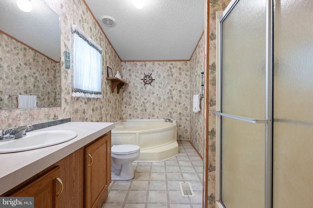 37202 Alabama Dr