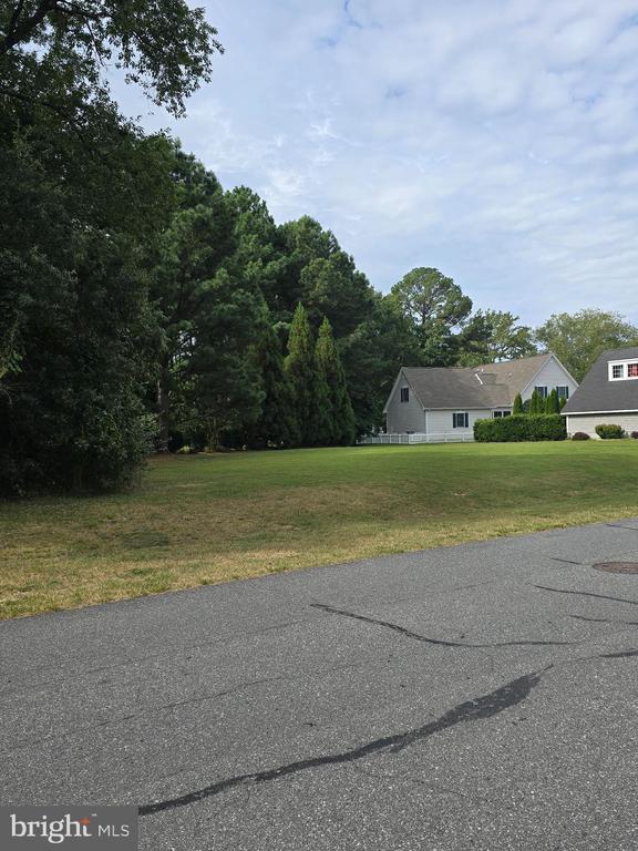 636 BETHANY LOOP